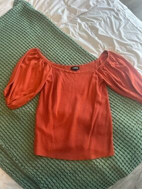 Express Off-Shoulder Puff Sleeve Top in Burnt Orange